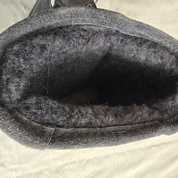 Sheepskin Lined Suede Gray Boots New - Picture 4 of 5